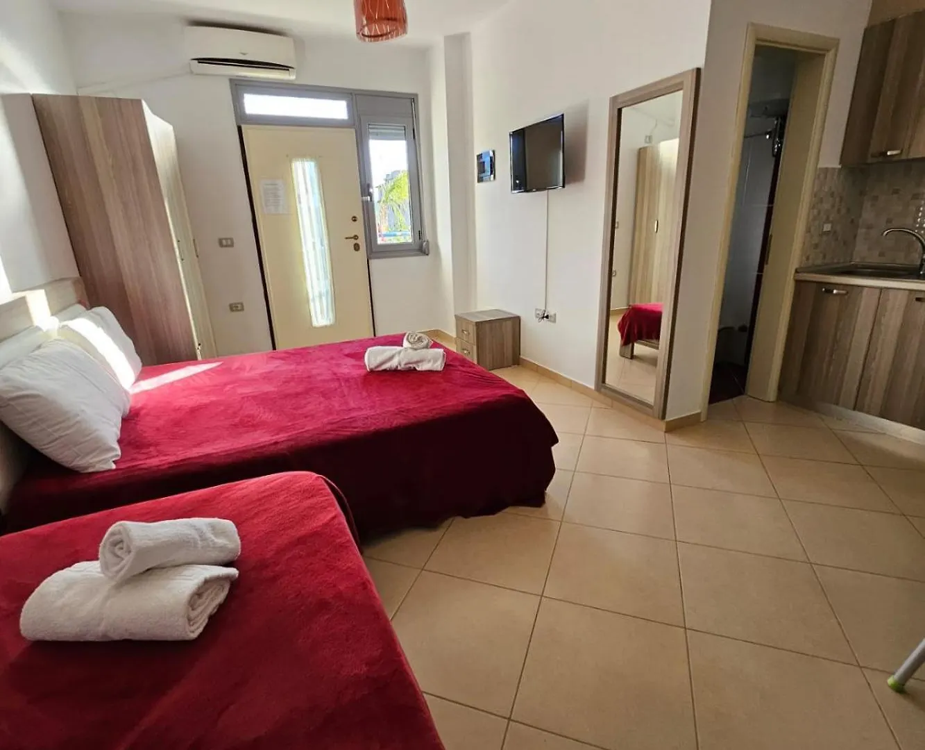 Apartment Vacanze Pushime Albania Radhime